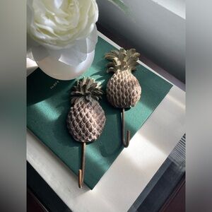 Pineapple Wall Hooks